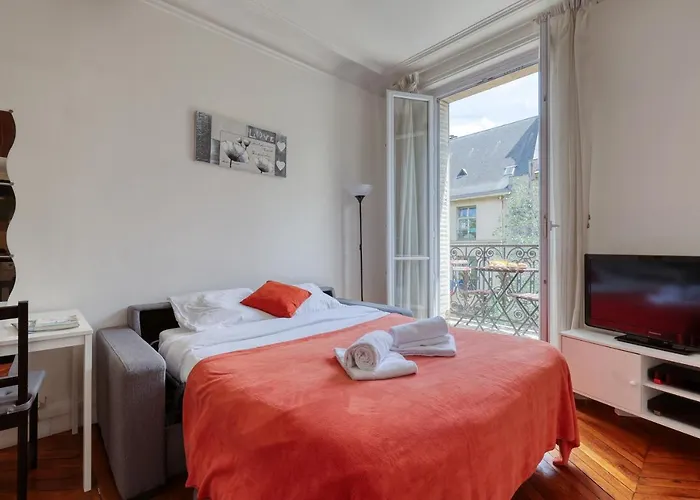 Cosy Parisian 1bdr Flat - Prime Location Le Marais Lejlighed